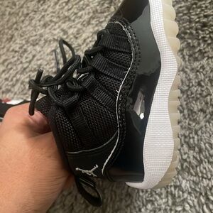 Jordan Retro 11s 4C